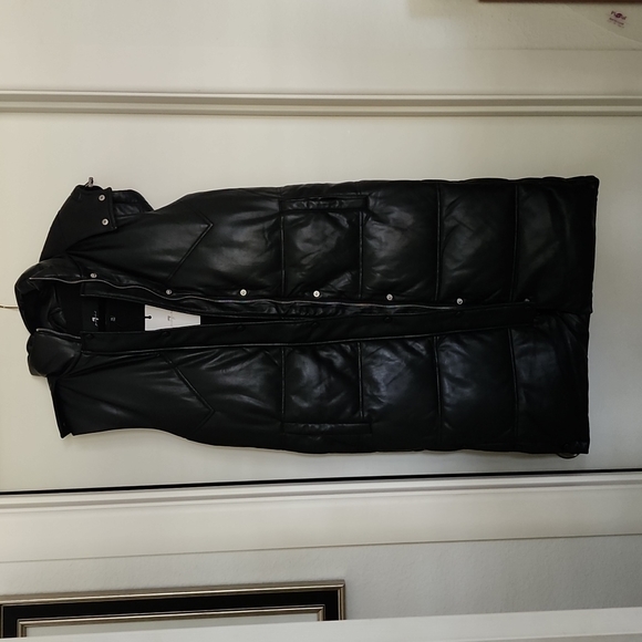 NWT 7 for All Mankind Black Faux Leather Long Puffer Vest Extra Small - Picture 3 of 15